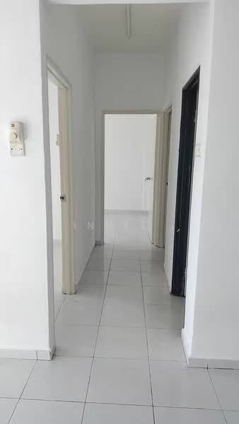 Pangsapuri untuk Dijual di Shineville Garden - Xinnee . - Corridor - PropertyGuru.com.my