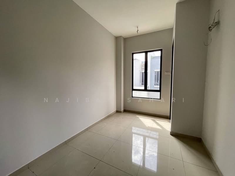 Rumah Teres 2 Tingkat untuk Dijual di Semenyih (Selangor) - Najibah Sahari - PropertyGuru.com.my
