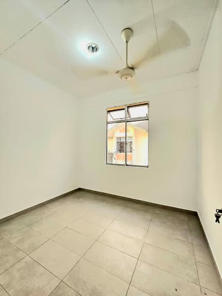 Rumah Flat untuk Dijual di Flat Bukit Indah - Kexin Hua - Interior - PropertyGuru.com.my