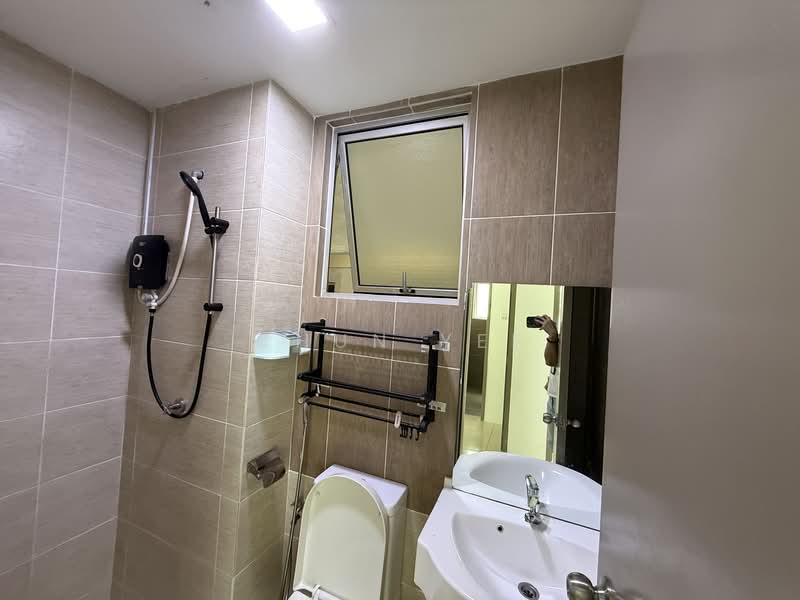 Kondominium untuk Disewa di Platinum Splendor Residence - Chun Yee - Bathroom - PropertyGuru.com.my