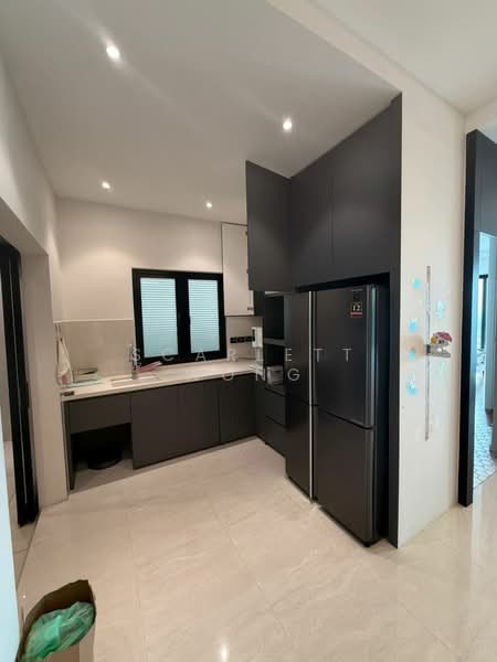 Condominium for Rent at Sky Condominium (Skyz Residence) - Scarlett Wong - Kitchen - PropertyGuru.com.my