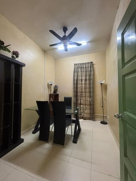 Rumah Kluster untuk Dijual di Johor Bahru (Johor) - Nat Sin - Dining Room - PropertyGuru.com.my