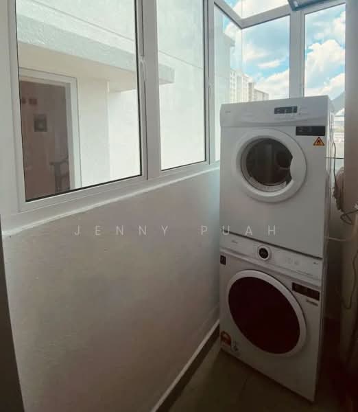 Servis Apartment untuk Disewa di 121 Residences - Jenny Puah - Balcony - PropertyGuru.com.my