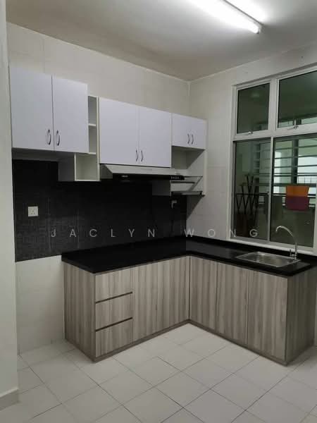 Servis Apartment untuk Disewa di D'Ambience Residences (Pangsapuri Ikatan Flora) - Jaclyn Wong - Kitchen - PropertyGuru.com.my