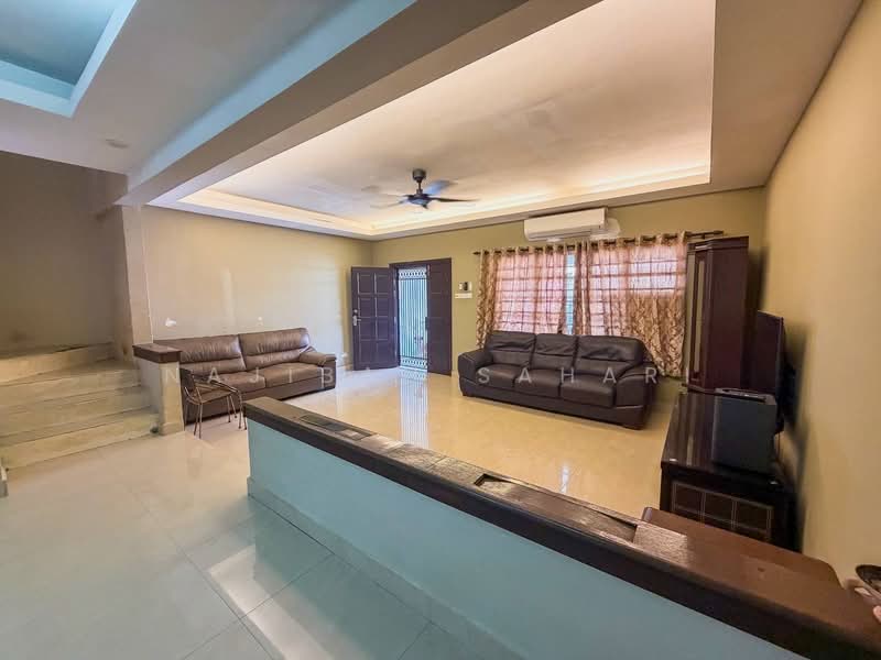 Rumah Teres 2 Tingkat untuk Dijual di Taman Prima Saujana (Kajang) - Najibah Sahari - PropertyGuru.com.my