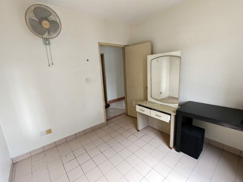 Condominium for Rent at Perdana Exclusive - Wawa Leong - Bedroom - PropertyGuru.com.my