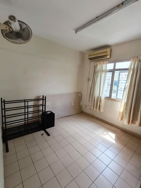 Condominium for Rent at Perdana Exclusive - Wawa Leong - Bedroom - PropertyGuru.com.my