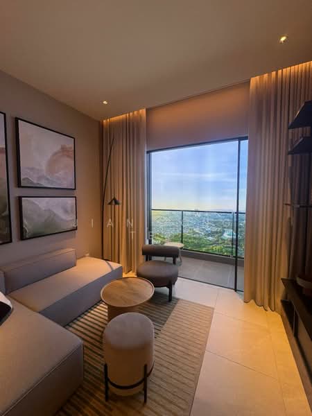Service Residence for Sale at Parkside Residences @ Setia Federal Hill - JIan Yong Teo - Living Room - PropertyGuru.com.my