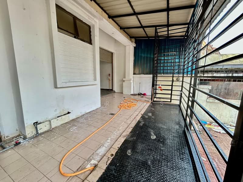 Shop for Rent in Putrajaya (Putrajaya) - Amir Abas - Exterior - PropertyGuru.com.my