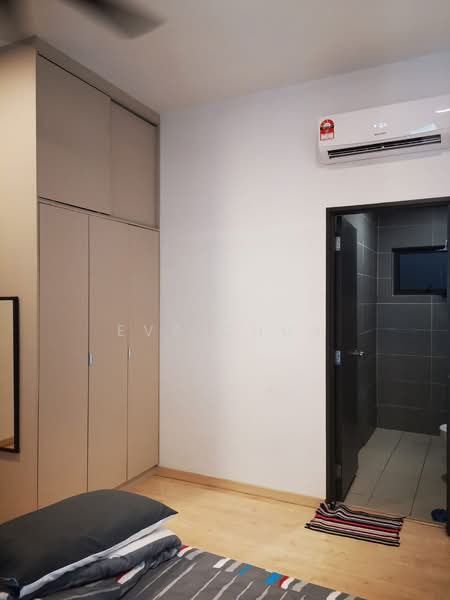 Kondominium untuk Disewa di The Henge - Eva Chun - Bedroom - PropertyGuru.com.my
