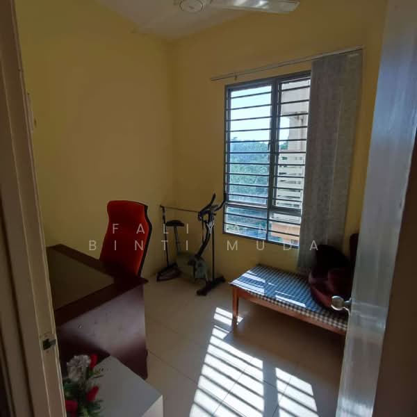Apartment for Sale at Laman Suria - Faliyana binti Muda - Study - PropertyGuru.com.my