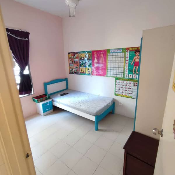 Apartment for Sale at Laman Suria - Faliyana binti Muda - Bedroom - PropertyGuru.com.my