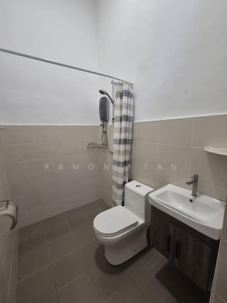 2-storey Terraced House for Rent in Kampung Lapan (Melaka City) - Ramona Tan - Bathroom - PropertyGuru.com.my