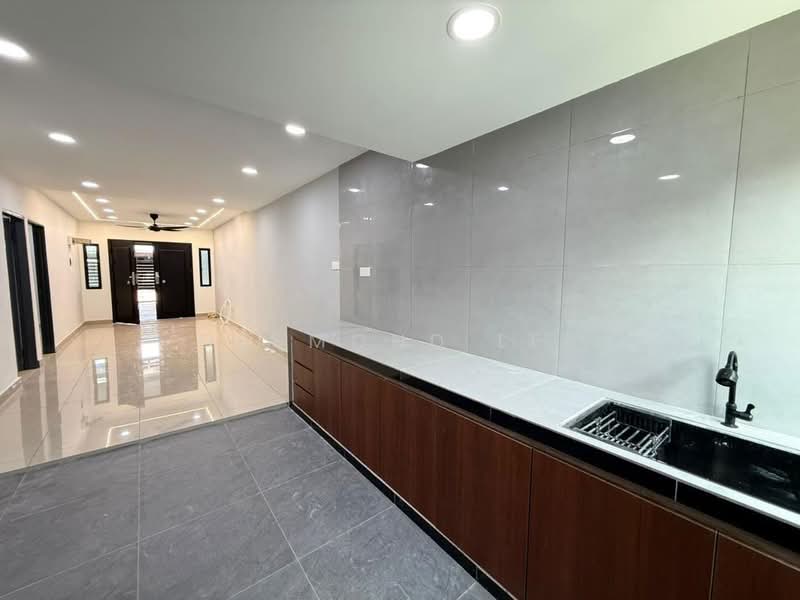 1-storey Terraced House for Sale in Taman Universiti (Skudai) - Desmond Lee - Living Room - PropertyGuru.com.my