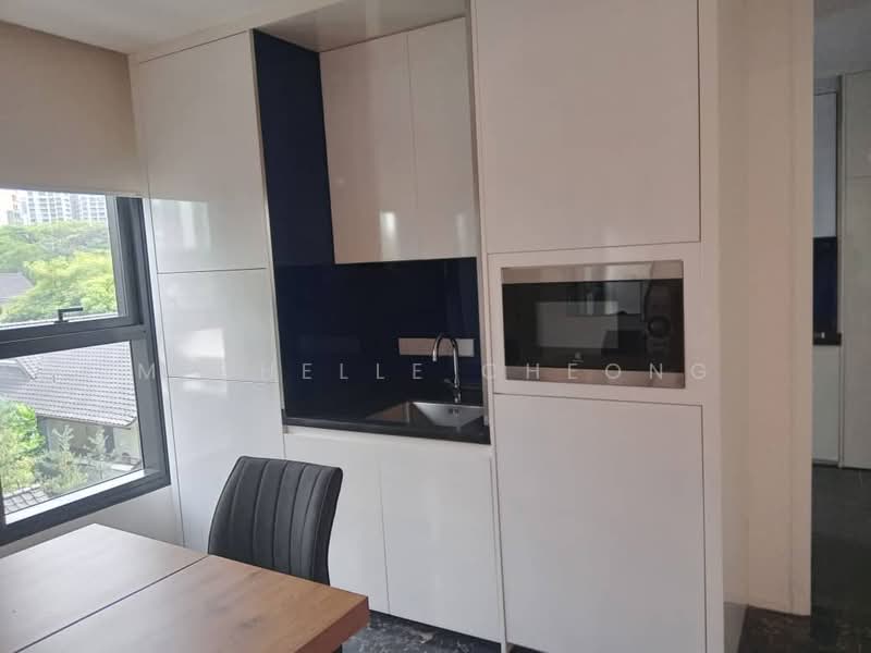 Servis Apartment untuk Disewa di Arcoris Residences - Michelle Cheong - Kitchen - PropertyGuru.com.my