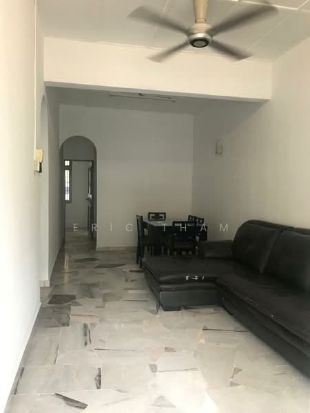 Rumah Teres 1 Tingkat untuk Dijual di Taman Bukit Teratai (Ampang) - Eric Tham - Living Room - PropertyGuru.com.my