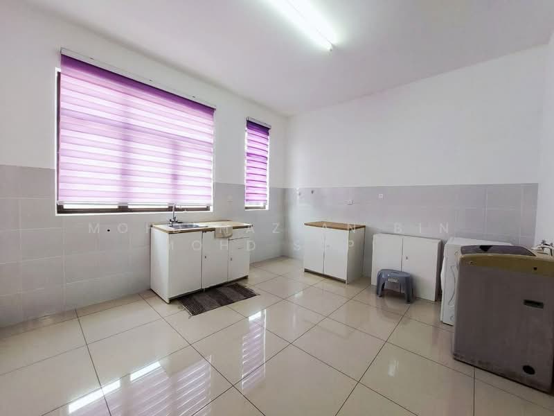 Townhouse for Sale in Eco Grandeur (Puncak Alam) - Mohd Hazlan bin Mohd Sopi - Kitchen - PropertyGuru.com.my