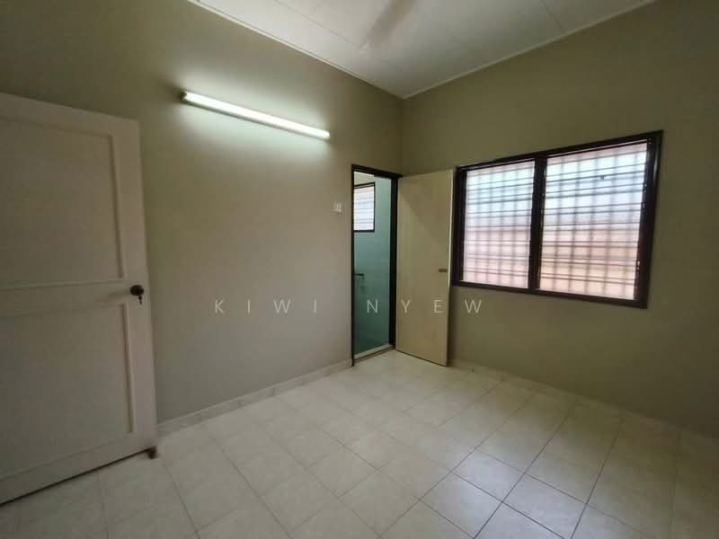 Rumah Berkembar untuk Dijual di Ipoh (Perak) - Kiwi Nyew - Bedroom - PropertyGuru.com.my