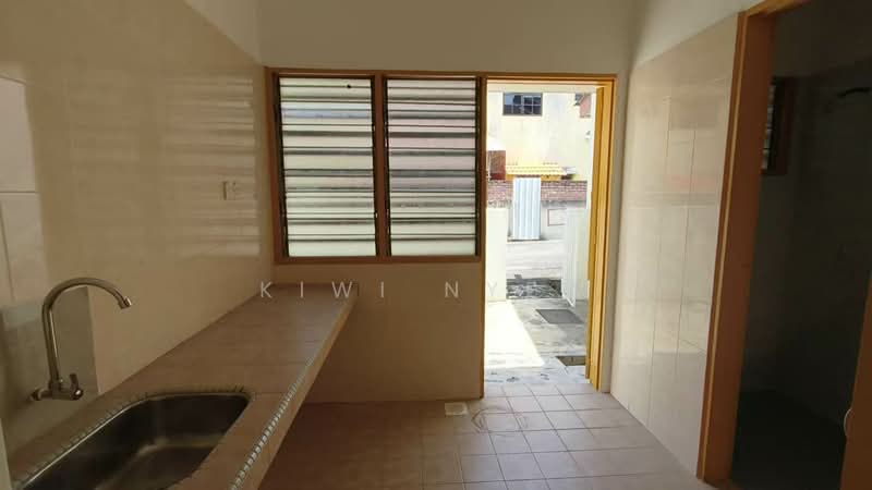 Rumah Berkembar untuk Dijual di Ipoh (Perak) - Kiwi Nyew - Kitchen - PropertyGuru.com.my