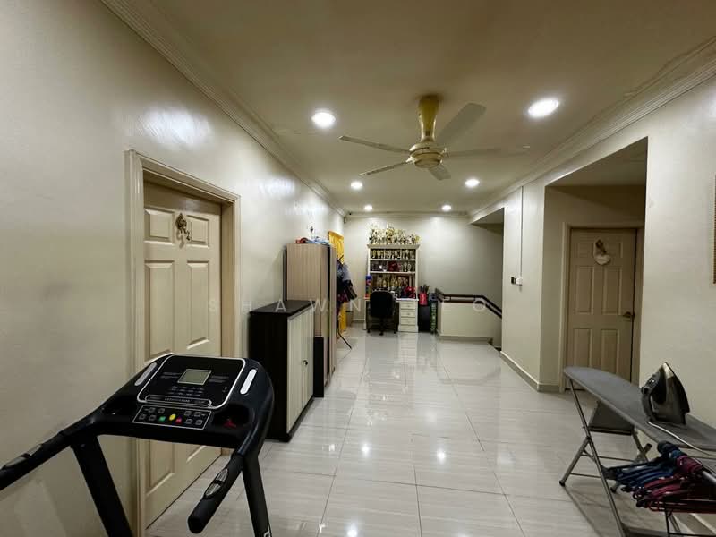 Rumah Berkembar untuk Dijual di Bandar Putra Permai (Seri Kembangan) - Shawn Teo - Interior - PropertyGuru.com.my