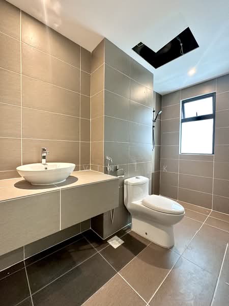 Servis Apartment untuk Dijual di G Residence @ Johor Bahru - Kevin Lok - Bathroom - PropertyGuru.com.my