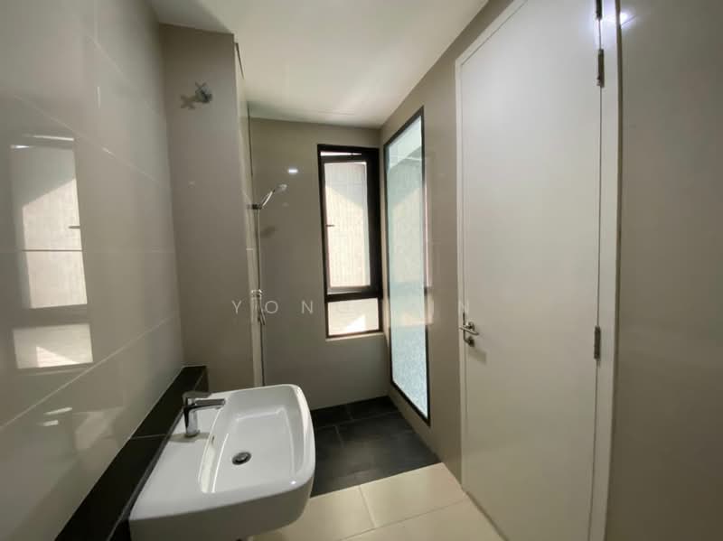 Servis Apartment untuk Disewa di Pandora @ Tropicana Metropark - Yong Jin - Bathroom - PropertyGuru.com.my
