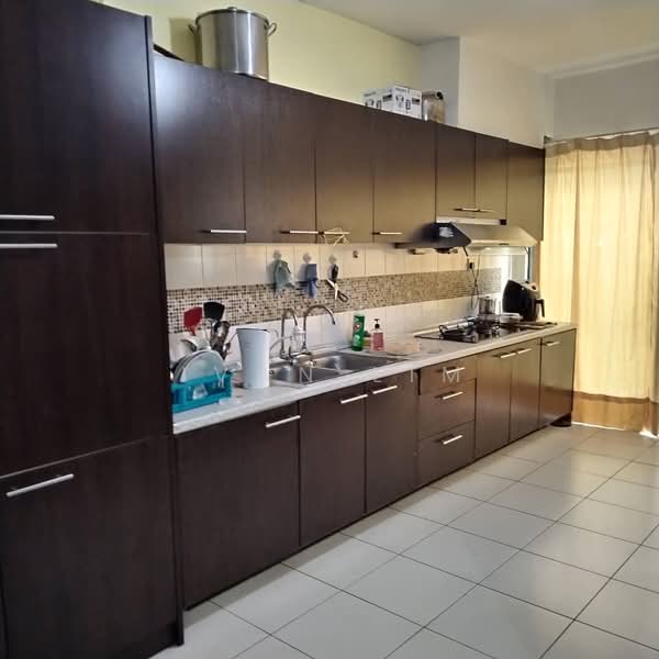 3-storey Terraced House for Sale in Taman Tasik Damai (Sungai Besi) - Ivan Lim - Kitchen - PropertyGuru.com.my
