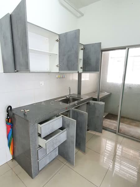 Condominium for Rent at 1 Razak Mansion - Jackie Ng - Kitchen - PropertyGuru.com.my