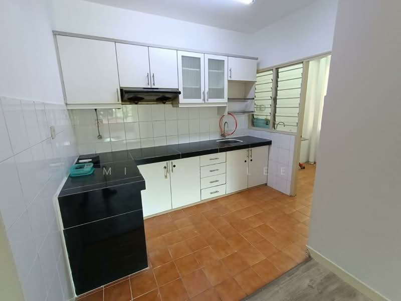 Apartment for Sale at SD Tiara Apartment - Michael Lee - Kitchen - PropertyGuru.com.my