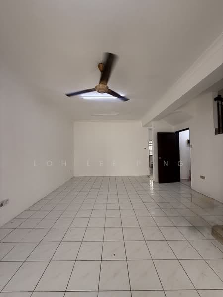 Rumah Teres 2 Tingkat untuk Disewa di Bandar Baru Permas Jaya (Permas Jaya) - Loh Lee Peng - Living Room - PropertyGuru.com.my