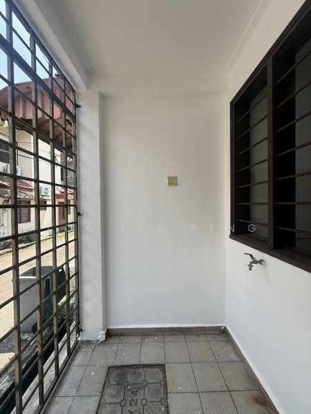 Rumah Teres 2 Tingkat untuk Disewa di Bandar Baru Permas Jaya (Permas Jaya) - Loh Lee Peng - Balcony - PropertyGuru.com.my