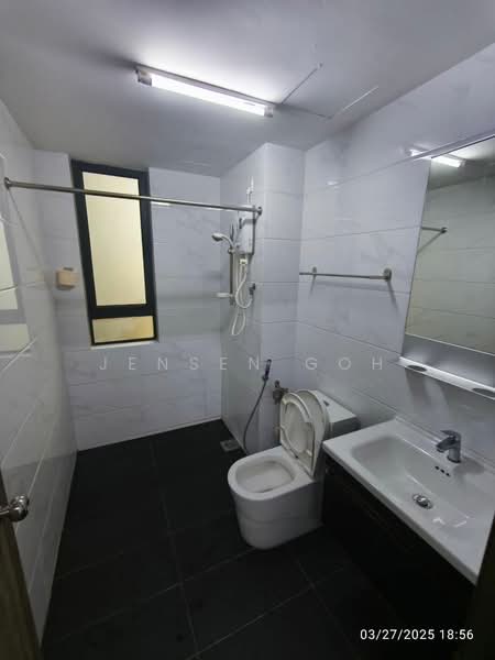 Service Residence for Sale at Country Garden Central Park - Jensen Goh - Bathroom - PropertyGuru.com.my
