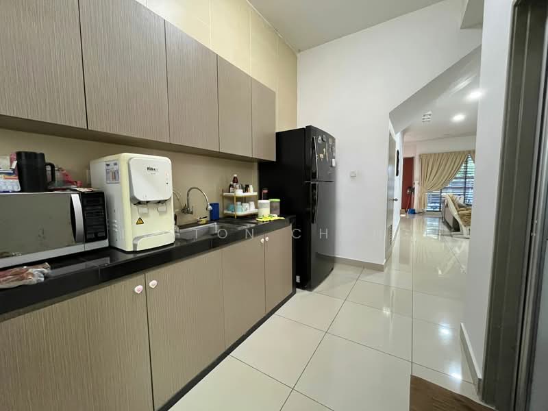 Rumah Teres 2 Tingkat untuk Dijual di Bandar Putra (Kulai) - Elston Chong - Kitchen - PropertyGuru.com.my