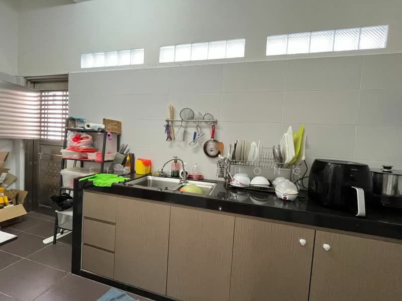 Rumah Teres 2 Tingkat untuk Dijual di Bandar Putra (Kulai) - Elston Chong - Kitchen - PropertyGuru.com.my
