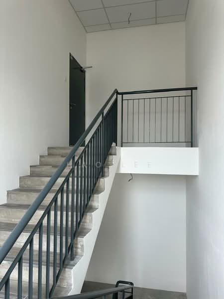 Factory for Rent in Nilai Impian (Nilai) - Hao Lee - Corridor - PropertyGuru.com.my