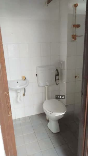 Kedai / Pejabat untuk Dijual di Taman Sentosa (Klang) - Angeline lee - Bathroom - PropertyGuru.com.my