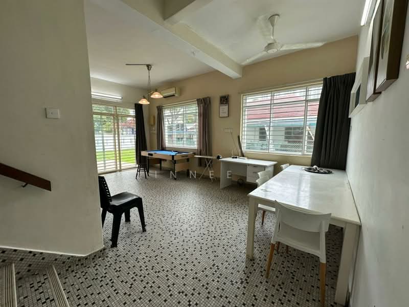 Semi-Detached House for Rent in Tanjung Bungah (Penang) - Xinnee . - Interior - PropertyGuru.com.my