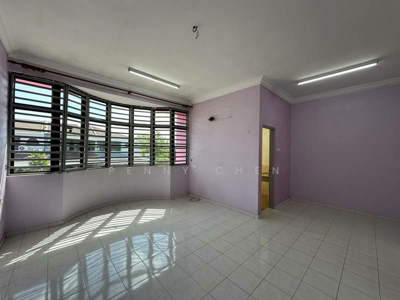 2-storey Terraced House for Sale in Taman Buntong Jaya (Ipoh) - PENNY CHEN - Bedroom - PropertyGuru.com.my