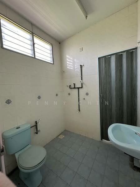 2-storey Terraced House for Sale in Taman Buntong Jaya (Ipoh) - PENNY CHEN - Bathroom - PropertyGuru.com.my