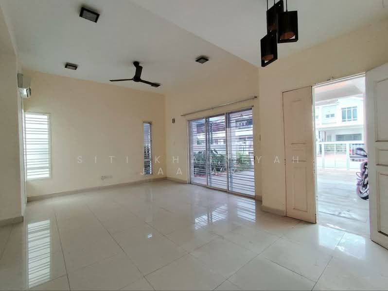 Rumah Teres 2 Tingkat untuk Dijual di Shah Alam (Selangor) - SITI KHAIRIYAH JAAFAR - PropertyGuru.com.my