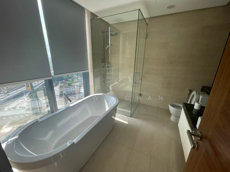 Servis Apartment untuk Disewa di The Astaka @ 1 Bukit Senyum - Shawn Chan - Bathroom - PropertyGuru.com.my