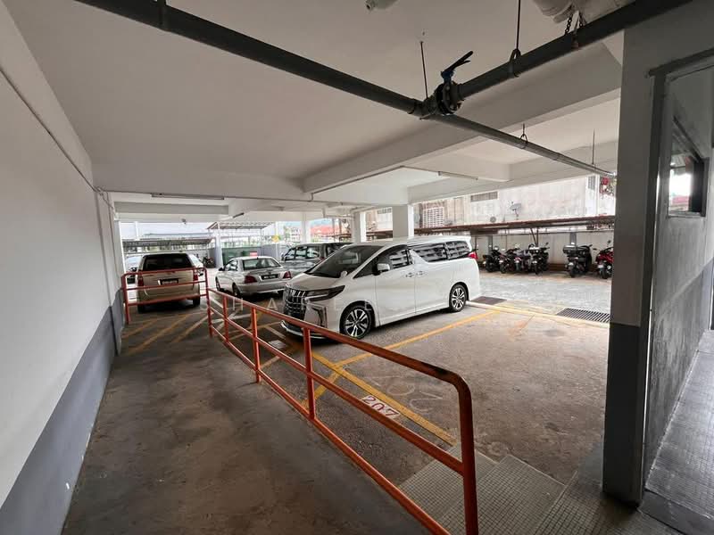 Pangsapuri untuk Dijual di Sunrise Park - Shareena . - Car Park - PropertyGuru.com.my