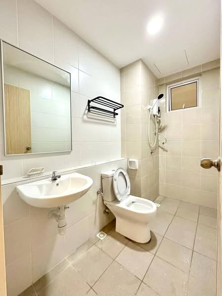 Condominium for Rent at Havana Beach Residences - Pheng Han - Bathroom - PropertyGuru.com.my