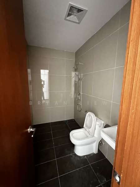 Rumah Teres 4 Tingkat untuk Dijual di Damansara Perdana (Selangor) - Bryan Liew - Bathroom - PropertyGuru.com.my
