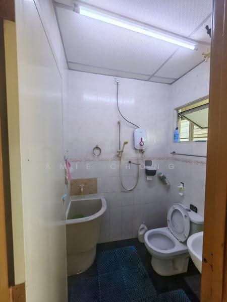 2-storey Terraced House for Sale in Taman Buntong Jaya (Ipoh) - Amie Chong - Bathroom - PropertyGuru.com.my