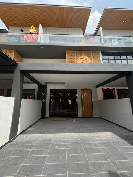 Rumah Teres 3 Tingkat untuk Dijual di Kulai (Johor) - Yaoyao Property - Exterior - PropertyGuru.com.my