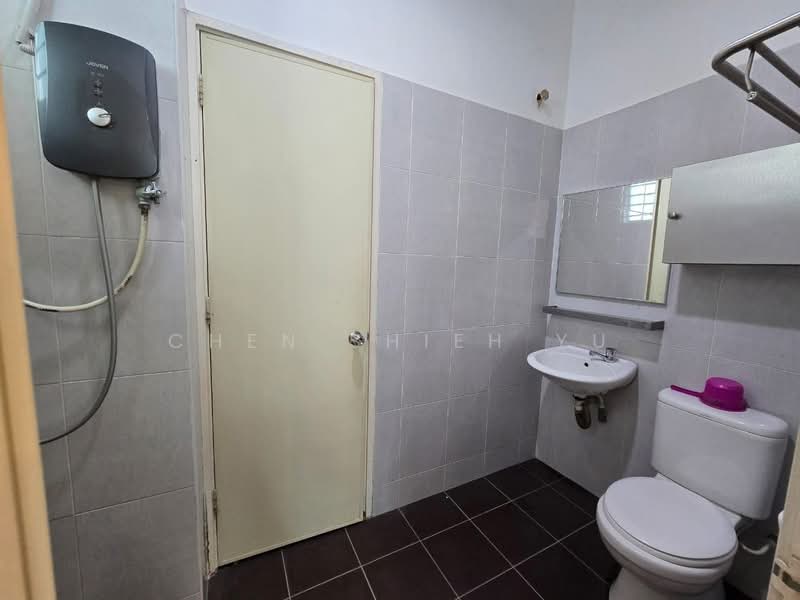 Rumah Teres untuk Dijual di Skudai (Johor) - Chen Shieh Yu - Bathroom - PropertyGuru.com.my
