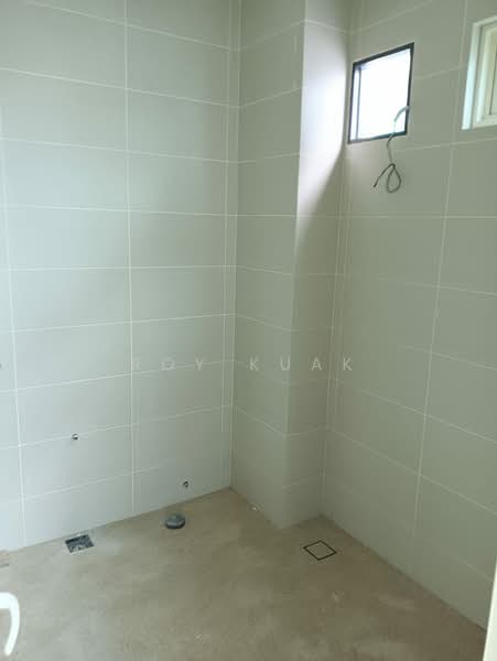 Rumah Berkembar untuk Dijual di Butterworth (Penang) - Roy Kuak - Bathroom - PropertyGuru.com.my