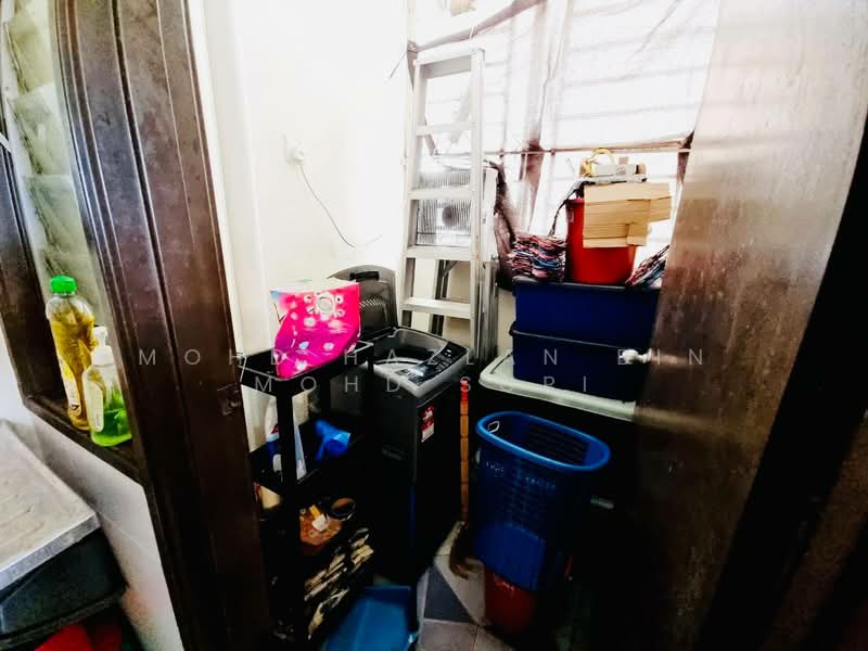 Pangsapuri untuk Dijual di Residensi Warnasari 2 - Mohd Hazlan bin Mohd Sopi - Interior - PropertyGuru.com.my