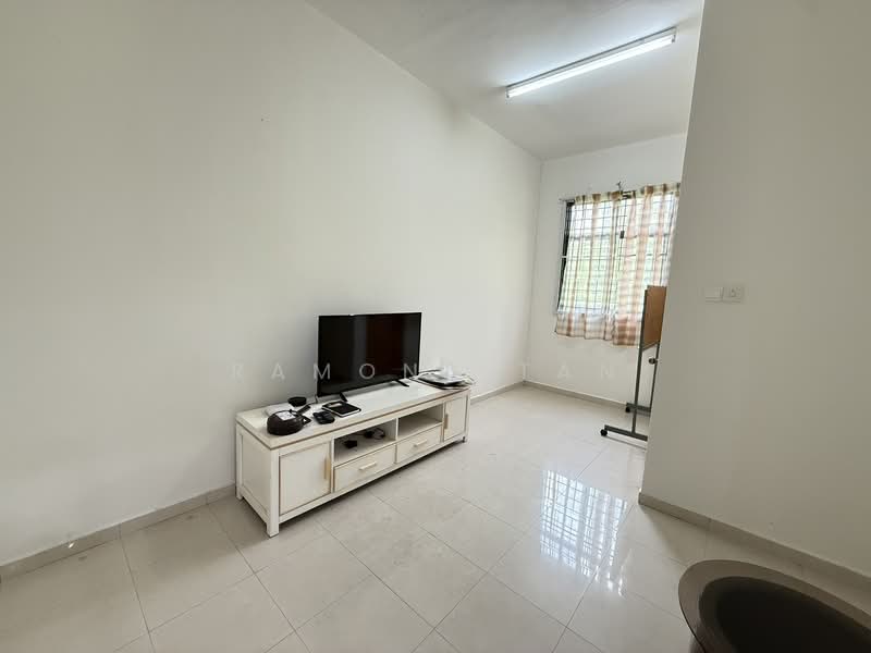 Rumah Teres 2 Tingkat untuk Dijual di Taman Pertam Jaya (Melaka City) - Ramona Tan - Living Room - PropertyGuru.com.my